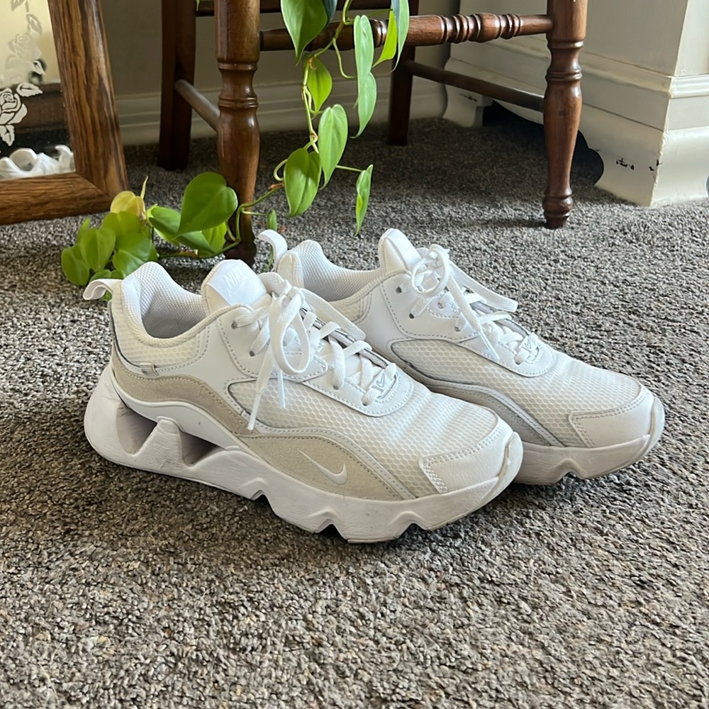 2022 Nike RYZ 365 2 - White